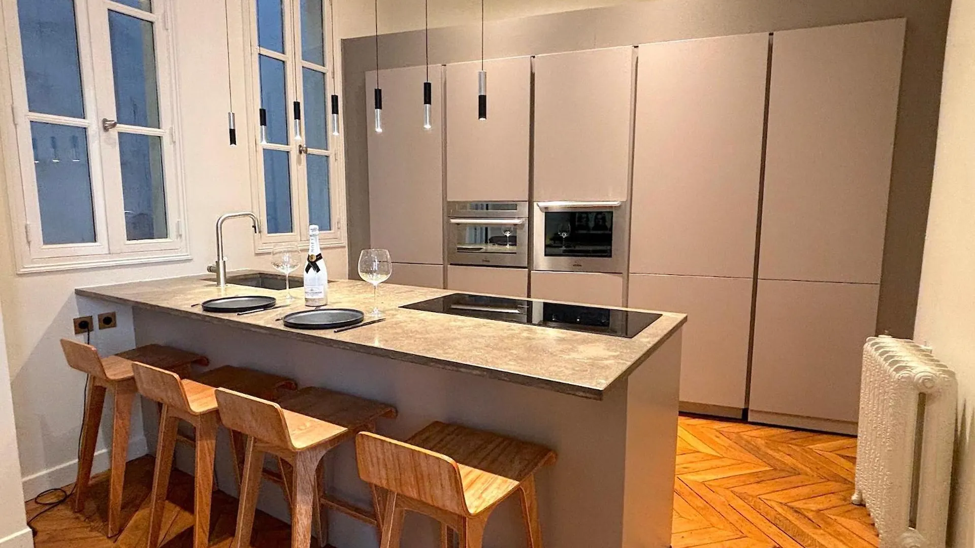 Daire L'Appartement Honore Paris