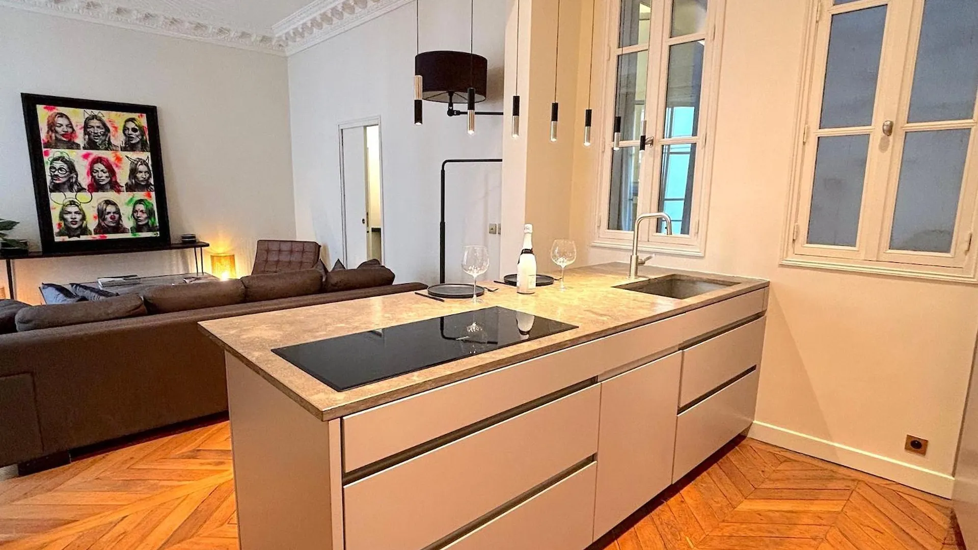 L'Appartement Honore Paris Daire